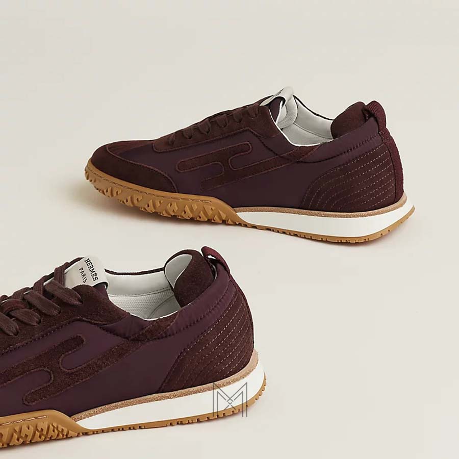 Sneaker Hermes Jet màu đỏ mận phối da lộn chính hãng MHGH031 2026 Sneaker Hermes Jet màu đỏ mận phối da lộn chính hãng MHGH031 2026