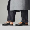 Giày búp bê Hermes chính hãng màu đen khoá bạc MHGH085 2026