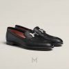 Giày loafer nữ Hermes chính hãng màu đen logo bạc MHGH058 2026