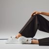 Giày thể thao Hermes chính hãng màu trắng da sần MHGH090 2026 Giày thể thao Hermes chính hãng màu trắng da sần MHGH090 2026