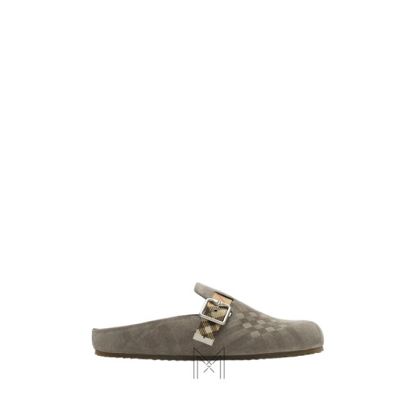Sục Burberry màu xám da lộn khóa bạc authentic MHGB015