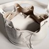 Túi xách đeo chéo Gucci Venice màu trắng chính hãng MHTG086 2026