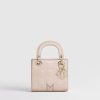 Túi Xách Đeo Chéo Mini Lady Dior Bag Powder Pink Patent Cannage Calfskin JTT029 2026 Túi Xách Đeo Chéo Mini Lady Dior Bag Powder Pink Patent Cannage Calfskin JTT029 2026