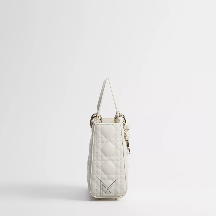 Túi Xách Đeo Chéo Small Lady Dior Bag with Strap Latte Cannage Lambskin JTT118 2026 Túi Xách Đeo Chéo Small Lady Dior Bag with Strap Latte Cannage Lambskin JTT118 2026