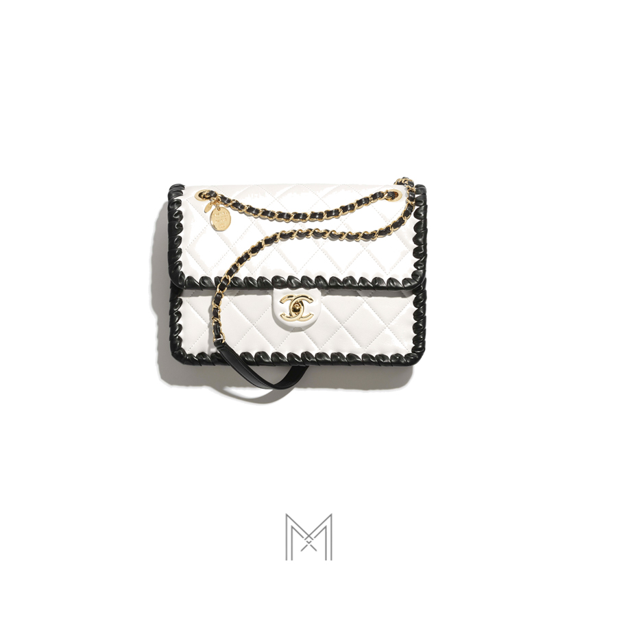 Túi Chanel nắp gập màu trắng viền đen Pre-Collection Xuân Hè MCN47 2026 Túi Chanel nắp gập màu trắng viền đen Pre-Collection Xuân Hè MCN47 2026