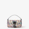 Túi xách đeo chéo Fendi Baguette phối màu hoạ tiết MHH124 2026 Túi xách đeo chéo Fendi Baguette phối màu hoạ tiết MHH124 2026