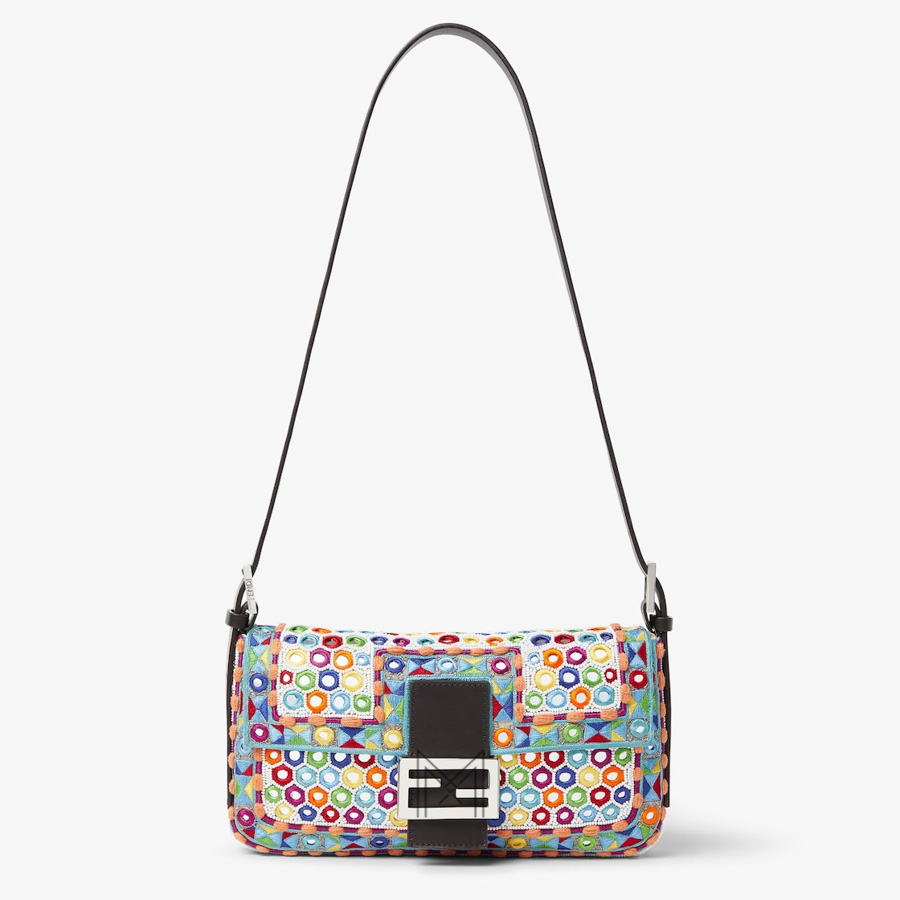 Túi xách đeo chéo Fendi Baguette phối màu hoạ tiết MHH124 2026 Túi xách đeo chéo Fendi Baguette phối màu hoạ tiết MHH124 2026