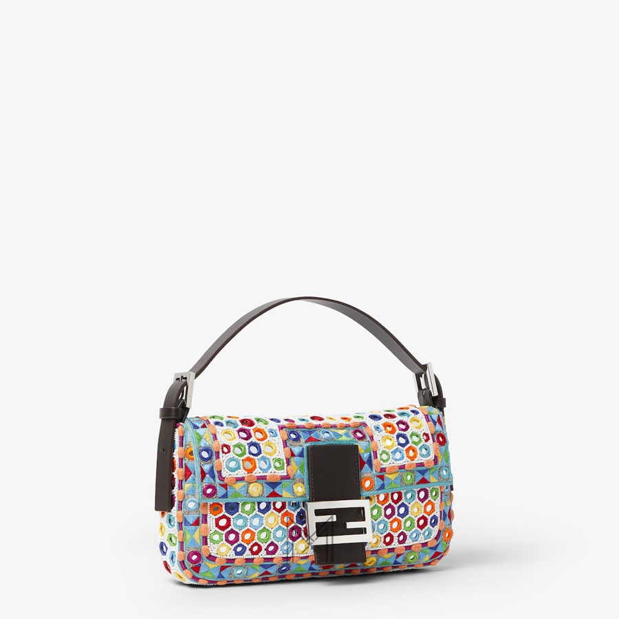 Túi xách đeo chéo Fendi Baguette phối màu hoạ tiết MHH124 2026 Túi xách đeo chéo Fendi Baguette phối màu hoạ tiết MHH124 2026