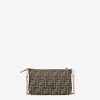 Túi đeo chéo Fendi Baguette màu nâu hoạ tiết FF MHH002 2026