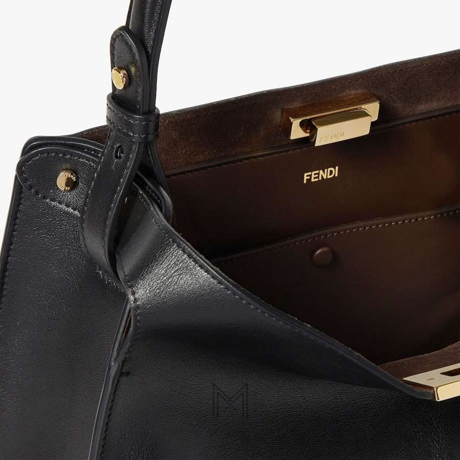 Túi xách Fendi Way Medium màu đen nội thất nâu MHH070 2026 Túi xách Fendi Way Medium màu đen nội thất nâu MHH070 2026