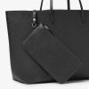 Túi xách tote Fendi Medium Roll màu đen da sần chính hãng MHH037 2026 Túi xách tote Fendi Medium Roll màu đen da sần chính hãng MHH037 2026