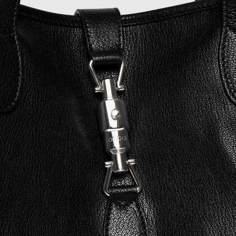 Túi xách Gucci Jackie màu đen khóa bạc chính hãng MHTG130 2026 Túi xách Gucci Jackie màu đen khóa bạc chính hãng MHTG130 2026