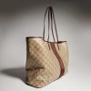 Túi xách tote Gucci Tribeca màu be họa tiết authentic MHTG180 2026 Túi xách tote Gucci Tribeca màu be họa tiết authentic MHTG180 2026