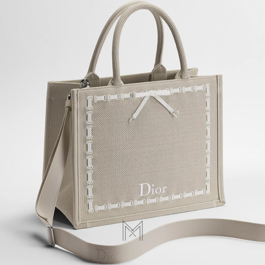 Túi Xách Medium Dior Book Tote Beige Embroidery and White Woven Grosgrain Ribbon JJT272 2026 Túi Xách Medium Dior Book Tote Beige Embroidery and White Woven Grosgrain Ribbon JJT272 2026