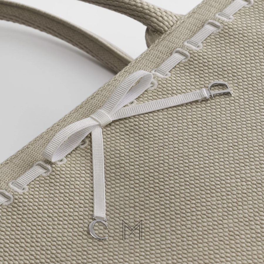 Túi Xách Medium Dior Book Tote Beige Embroidery and White Woven Grosgrain Ribbon JJT272 2026 Túi Xách Medium Dior Book Tote Beige Embroidery and White Woven Grosgrain Ribbon JJT272 2026