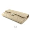 Ví dài Chanel màu be da sần chần bông logo CC bạc MHV28 2026