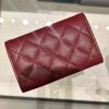 Ví nữ Chanel màu đỏ da sần logo CC đính đá MHV18 2026