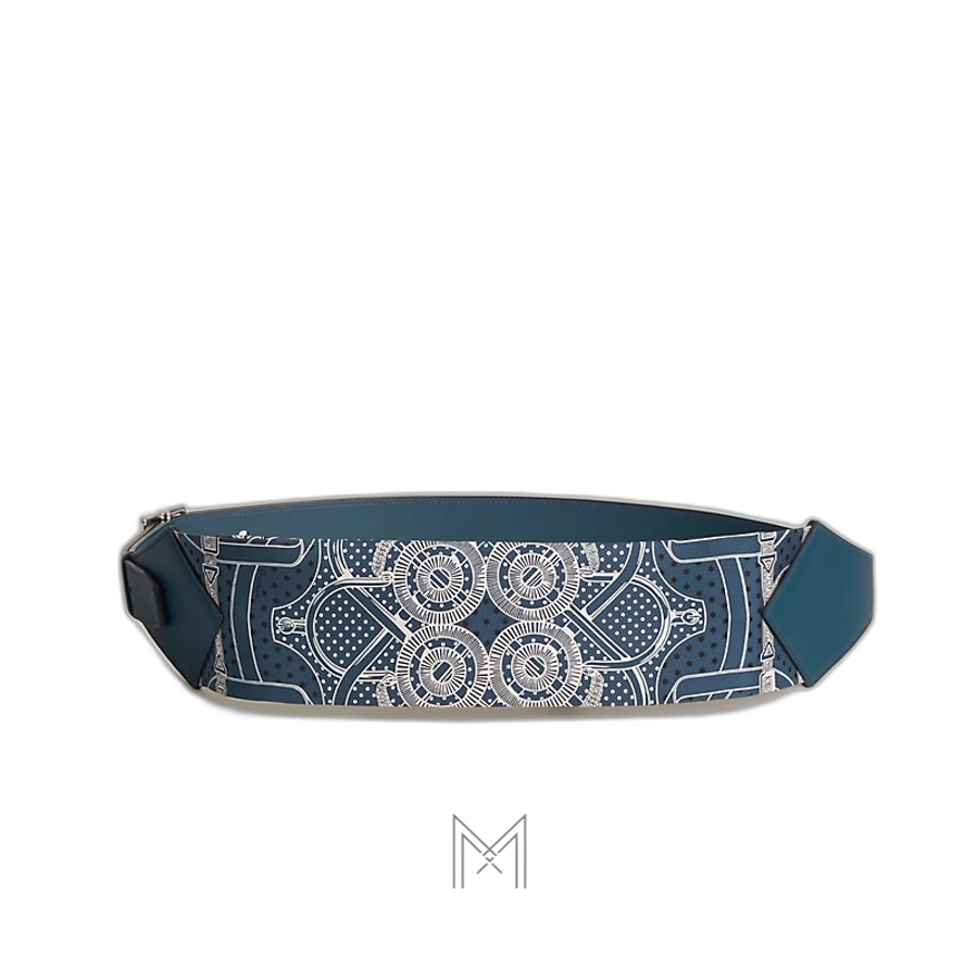 Túi đeo hông Hermes Banasilk màu xanh hoạ tiết MTH046 2026 Túi đeo hông Hermes Banasilk màu xanh hoạ tiết MTH046 2026