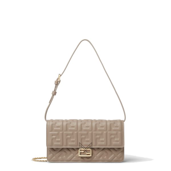 Túi đeo chéo Fendi Baguette da nappa màu be nâu taupe FF dập nổi MHH010