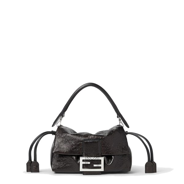 Túi xách Fendi Baguett Soft nappa màu đen khoá bạc MHH032