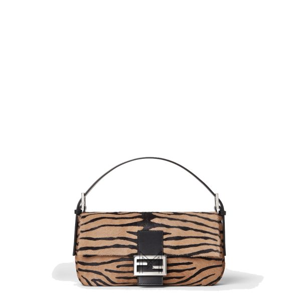 Túi xách đeo vai Fendi Baguette hoạ tiết chính hãng MHH057